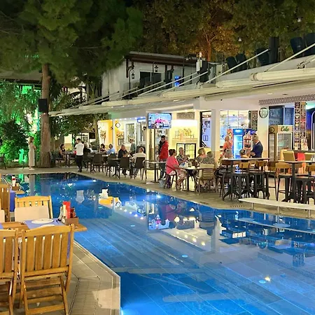 Istankoy מלון 3*
